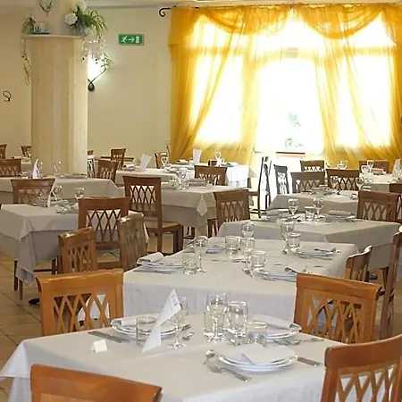 Hotel Ristorante La Torretta 2*
