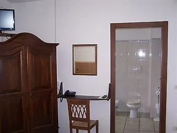 Ristorante La Torretta מלון